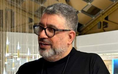 عکس یادگاری با ابتذال؛ سمت غلطی ایستادید آقای رشیدپور!