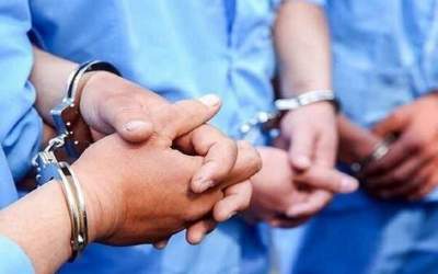 دام مأموران قلابی برای توریست‌ها و صراف‌ها