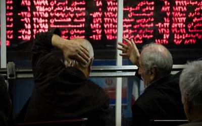 وزیر اقتصاد باید نیروهای ناکارآمد را جابه جا کند