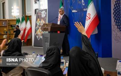 عکس/ خانم خبرنگار سوال دارد