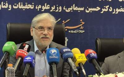 وزیرعلوم: دشمن از دانشگاه‌ و رسانه هراس دارد