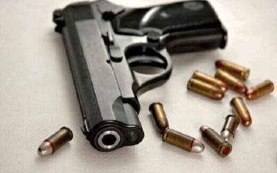 کشف چند قبضه سلاح جنگی در مخفیگاه یک شرور