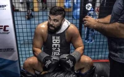 علی اکبری تانک داغستانی را چپ کرد