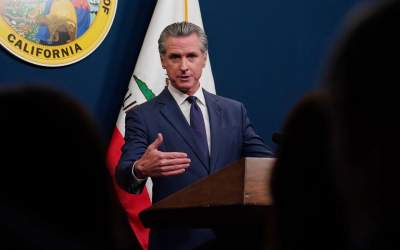 حمله سنگین فرماندار کالیفرنیا به ترامپ