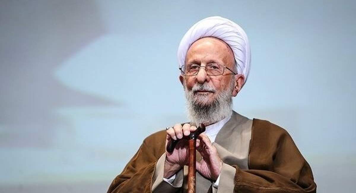 محور جامعه اسلامی امام و بعد از امام، جانشین امام است