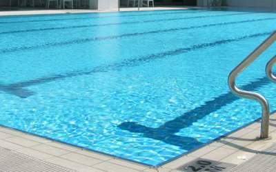 استخرهای لبریز از آب آشامیدنی در تنش آبی!  <img src="https://cdn.jahannews.com/images/video_icon.png" width="16" height="16" border="0" align="top">