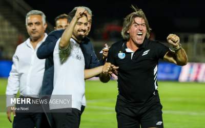 تصاویر حواشی بازی تراکتور و استقلال  <img src="https://cdn.jahannews.com/images/picture_icon.png" width="16" height="16" border="0" align="top">