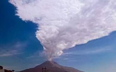 ماجرای ابر شکل‌گرفته بالای قلۀ دماوند  <img src="https://cdn.jahannews.com/images/video_icon.png" width="16" height="16" border="0" align="top">