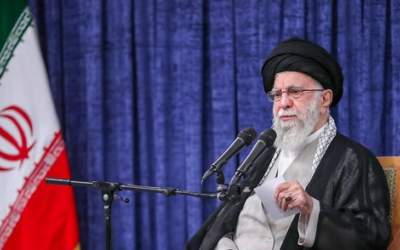 رهبر انقلاب: سپر پولادین اتحاد مردم و مسئولان و نیروهای مسلح نباید خدشه‌دار شود/ باید از خدمتگزاران کشور بویژه رئیس جمهور پرکار و پرتلاش حمایت شود/ ملت ایران در برابر خواسته اهانت آمیز آمریکا برای گوش به فرمانی، با  قدرت می‌ایستد  <img src="https://cdn.jahannews.com/images/video_icon.png" width="11" height="10" border="0" align="top">