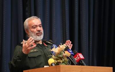 جانشین فرمانده سپاه: دوران جنگ است، حرف اختلاف‌برانگیز خلاف مصالح کشور است/ آنها که حرف‌های اختلاف‌افکن زدند، توبه کنند