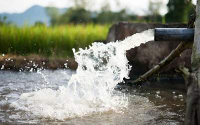 آب به طور مستقیم صادر نمی‌شود