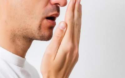 چگونه بوی بد دهان را درمان کنیم؟