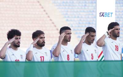 سلام نظامی بازیکنان تیم ملی فوتبال نماد اقتدار ملی است