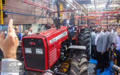 عکس/ تراکتور سواری فرزین