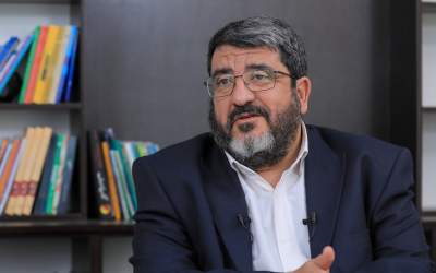 فواد ایزدی: آمریکا با ایران قدرتمند مشکل دارد/ حرف ترامپ برای تسلیم بی قید و شرط ایران سندی بر فرمایشات درست رهبرانقلاب بود/ یک عده هنوز در فهم ارتباط عمیق ترامپ و نتانیاهو الکن هستند