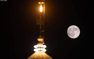 ماه کامل در نجف اشرف +تصاویر  <img src="https://cdn.jahannews.com/images/picture_icon.png" width="16" height="16" border="0" align="top">