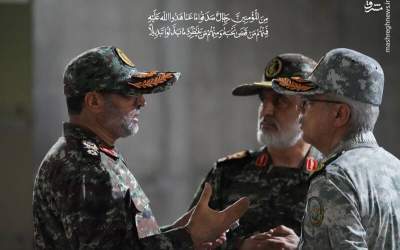 افراد این عکس نزد خدا روزی می‌خورند