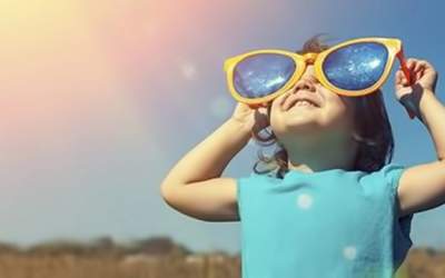 عینک آفتابی استاندارد این ویژگی ها را دارد