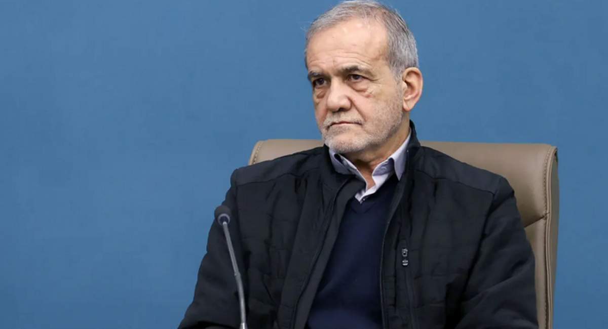 ادعای روزنامه رئیس شورای اطلاع رسانی دولت: دولت پنهان مانع توافق است!/ آقای پزشکیان! بر دهان دروغگویان همیشه طلبکار بزنید و عذرشان را بخواهید