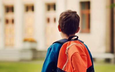 کوله‌پشتی استاندارد باید چقدر وزن داشته باشد؟