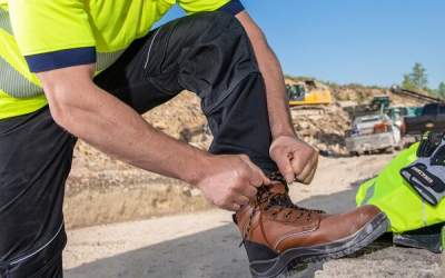 بهترین زمان خرید کفش بعدازظهر است