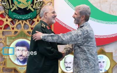 تصاویر دیدار فرمانده کل سپاه با فرمانده کل ارتش  <img src="https://cdn.jahannews.com/images/picture_icon.png" width="11" height="10" border="0" align="top">