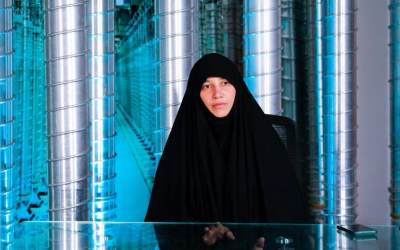 وقتی رهبری می‌خواهند انقلاب را پیش ببریم چرا بنشینم؟