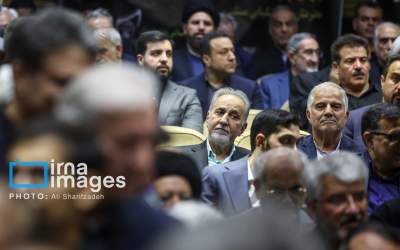 عکس/ نجفی در مراسم ختم والده حداد