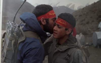 عکاسی که ۸ سال جنگ را برای تاریخ قاب گرفت