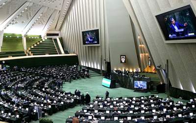 انتقاد معنادار رئیس مجلس از عملکرد اقتصادی دولت پزشکیان/ ۴ وزیر در صف استیضاح