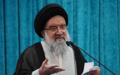 آیت الله خاتمی: جمهوری اسلامی ایران هرگز ذلت را نخواهد پذیرفت/ اروپا بداند با مکانیسم ماشه هیچ غلطی نخواهد کرد