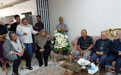 حضور مسئولان دانشگاه تهران در منزل دانشجوی درگذشته