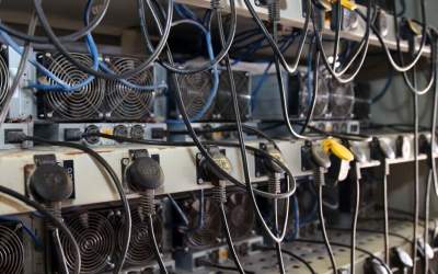 کشف ۳۸۵ دستگاه ماینر قاچاق از انبار یک کارخانه