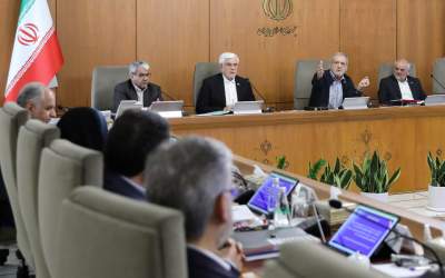 بهانه‌گیری اصلاح طلبان شروع شد/ اختیارات دولت کم است