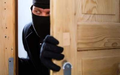 بعد از سرقت از خانه‌مان چه کنیم؟