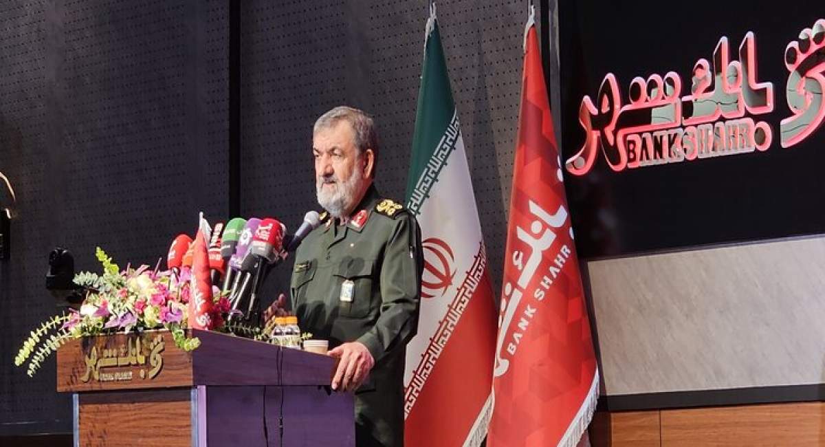 رضایی: احترام نظامی ورزشکاران اعلام پیام اقتدار است