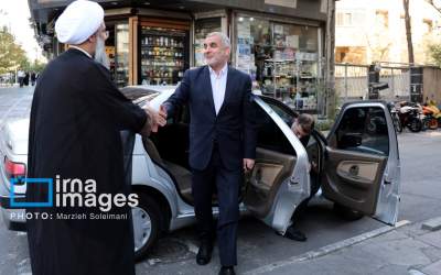 عکس/ پژو ۴۰۵ نقره‌ای نیکزاد