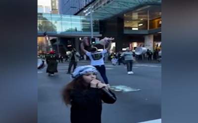 نوای صلح از دل کودکی در سیدنی بلند است  <img src="https://cdn.jahannews.com/images/video_icon.png" width="16" height="16" border="0" align="top">