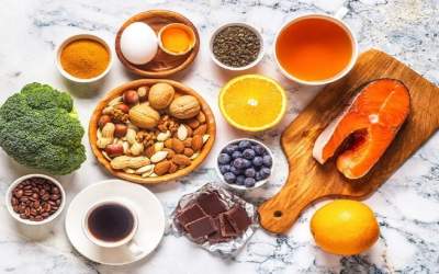 ۱۰ خوراکی مفید برای افزایش تمرکز و تقویت مغز