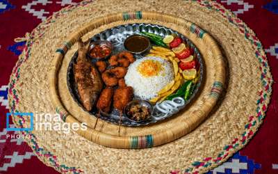 عکس/ یک سفره، از یک روستای جهانی گردشگری ایران