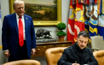 ترامپ به زلنسکی: یا خاک کشورت را بده یا نابود شو!