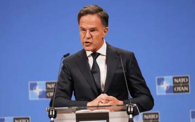 ناتو: هیچ طرح صلحی برای اوکراین وجود ندارد