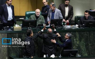 تصاویر حرف می‌زنند/ والا این راهش نیست!