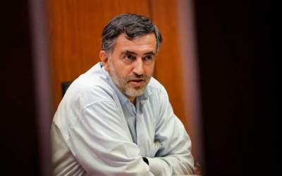 سیاست و آزادی در زایشگاه دین متولد می‌شوند