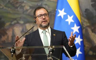 ونزوئلا: سیا در تدارک عملیات «پرچم دروغین» است