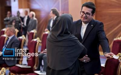 عکس/ موضوع این گفتگو چیست؟