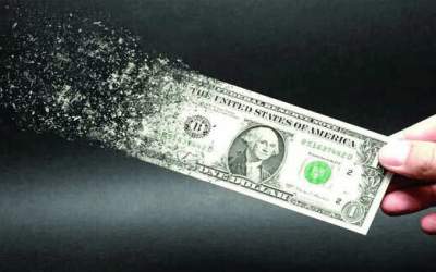 تذکر ۵٠ نماینده به وزیر اقتصاد برای دلار زدایی