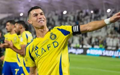 رقص عربی رونالدو در زمین  <img src="https://cdn.jahannews.com/images/video_icon.png" width="16" height="16" border="0" align="top">