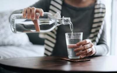 چرا در پاییز مدام احساس تشنگی می‌کنیم؟