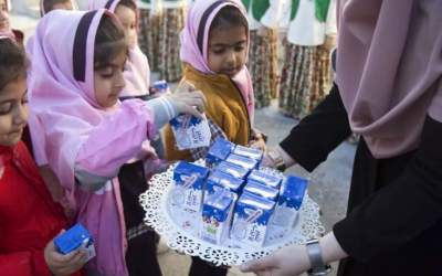 توزیع شیر در مدارس سراسر کشور